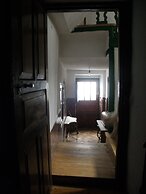 The Old Palace Tower / La Torre del Palación