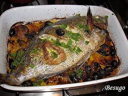 The Old Palace Tower / La Torre del Palación