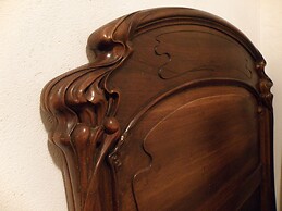 The Old Palace Tower / La Torre del Palación