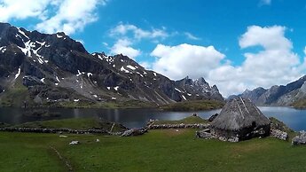 The Old Palace Tower / La Torre del Palación