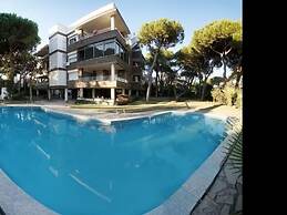 Amity Be my Guest Castelldefels