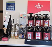 Cobblestone Inn & Suites – Manchester