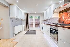 Brook Barn with Sauna & Hot Tub
