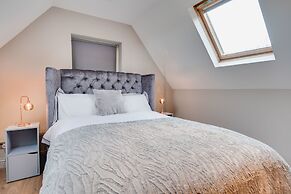 Brook Barn with Sauna & Hot Tub