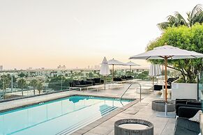 The Godfrey Hotel Hollywood