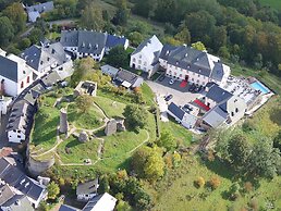 Burghaus & Villa Kronenburg