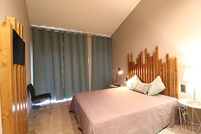 Lost & Found - Guesthouse & Suites