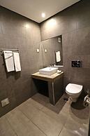 Lost & Found - Guesthouse & Suites