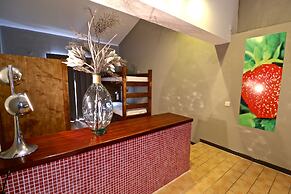 Lost & Found - Guesthouse & Suites