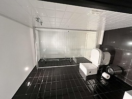 ibis styles Montevideo Biarritz Hotel