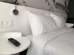 ibis styles Montevideo Biarritz Hotel