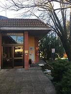 RistHotel Pianura Inn