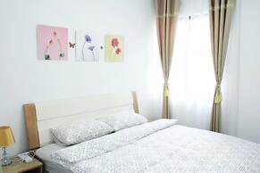 Xinhe Apartment