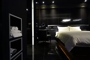 The Fantasy Apartment