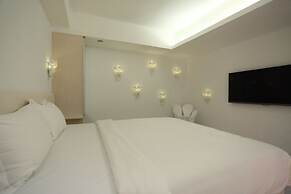 The Fantasy Apartment