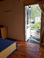 Mountain View Homestay - Hostel