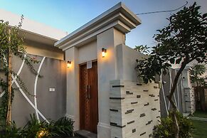 Giri Ungasan Villa