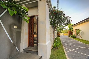 Giri Ungasan Villa
