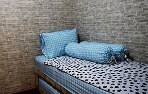 Roomku at Bassura City Apartment