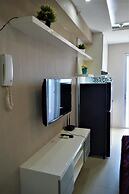 Roomku at Bassura City Apartment