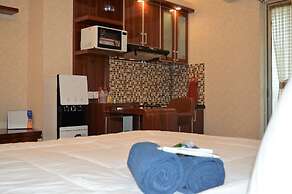 Roomku at Bassura City Apartment