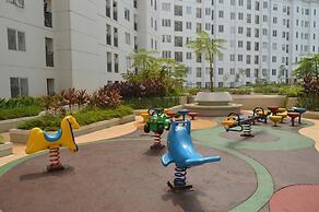 Roomku at Bassura City Apartment