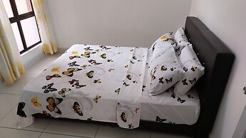 Marina Court - Stay In Borneo