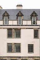 Cheval Abbey Strand Apartments, at Holyrood