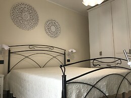 SunWine Bed & Breakfast