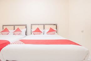 Super OYO 160 Lontar Residence