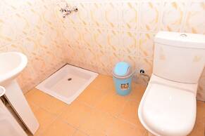 B.Maurice Guest House