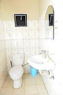 B.Maurice Guest House