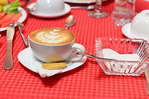 B.Maurice Guest House