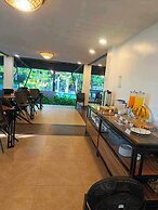 Fernvale Leisure Club and Resort