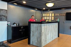 Fernvale Leisure Club and Resort