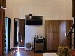 Fernvale Leisure Club and Resort