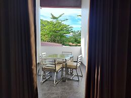 Fernvale Leisure Club and Resort