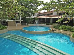 Fernvale Leisure Club and Resort