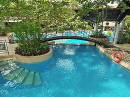 Fernvale Leisure Club and Resort