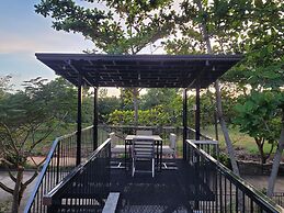 Fernvale Leisure Club and Resort