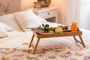 Apartments and rooms Perla