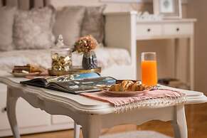 Apartments and rooms Perla