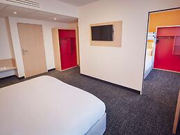 Kyriad ECO - Clermont Ferrand Estaing