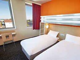 Kyriad ECO - Clermont Ferrand Estaing