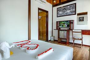 Ha My Beachside Villa Hoian