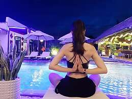 Ha My Beachside Villa Hoian