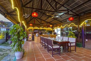 Ha My Beachside Villa Hoian