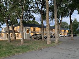 The Gunnison Inn at Dos Rios Golf Course