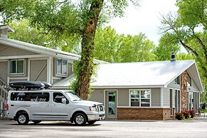 The Gunnison Inn at Dos Rios Golf Course