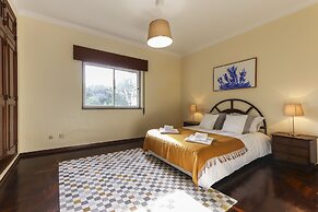 Sintra Classic Villa by Homing